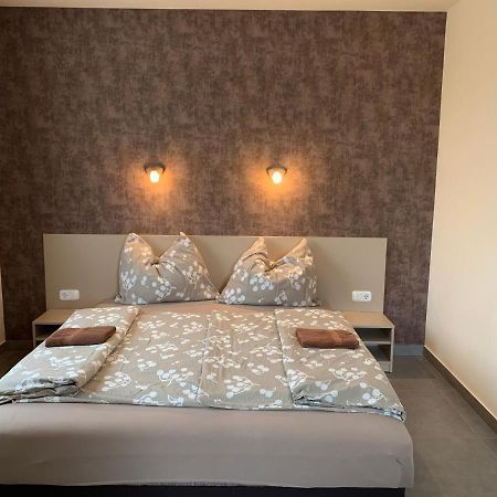 Balaton Apartmanhaz ชิโอฟก ภายนอก รูปภาพ