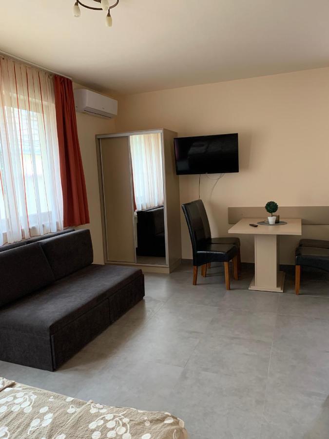 Balaton Apartmanhaz Apartment ชิโอฟก ภายนอก รูปภาพ