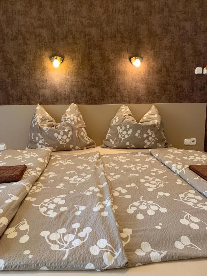 Balaton Apartmanhaz ชิโอฟก ภายนอก รูปภาพ